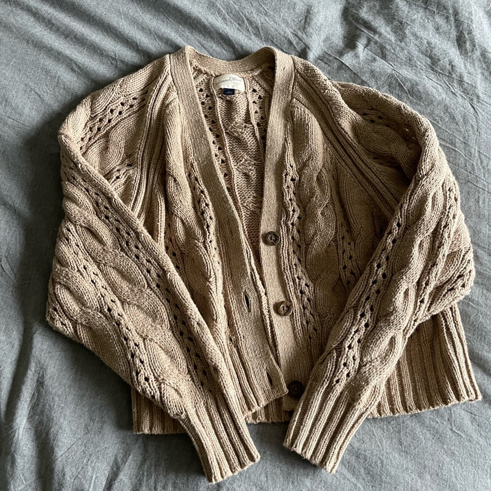 Universal Thread XS tan knit sweater